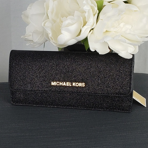 Michael Kors Handbags - Michael Kors Giftables Glitter Wallet